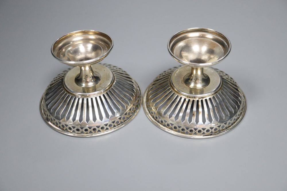 A pair of George V pierced silver bon bon stands, Birmingham, 1910, 56mm, 59 grams.